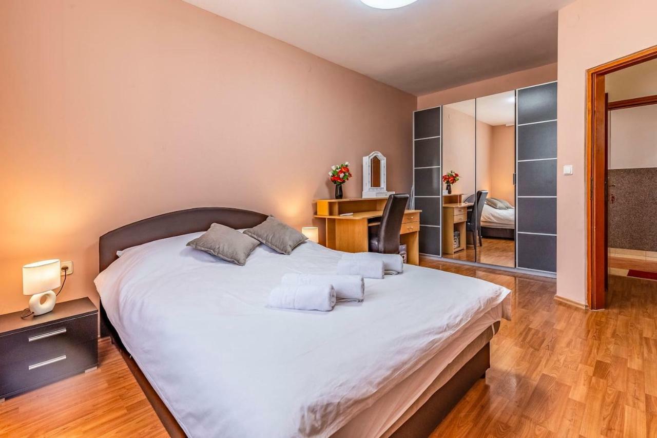 All Seasons Apartment Pula Exterior foto